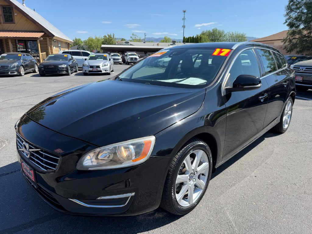 Photo 3 of this VOLVO V60