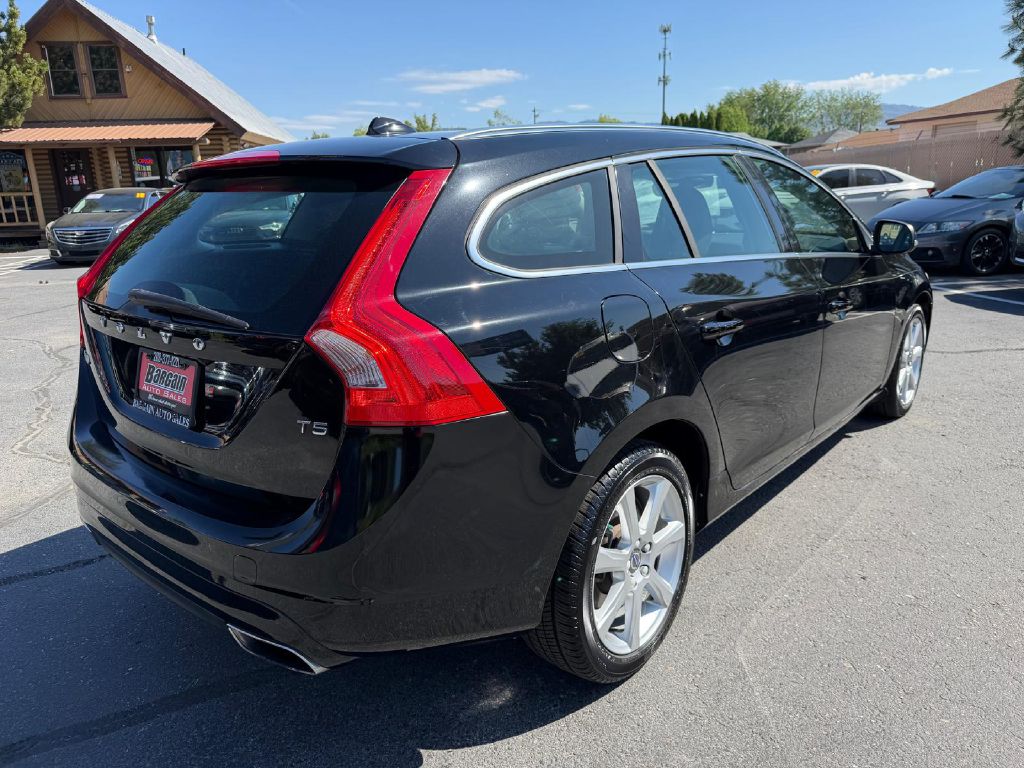 Photo 7 of this VOLVO V60