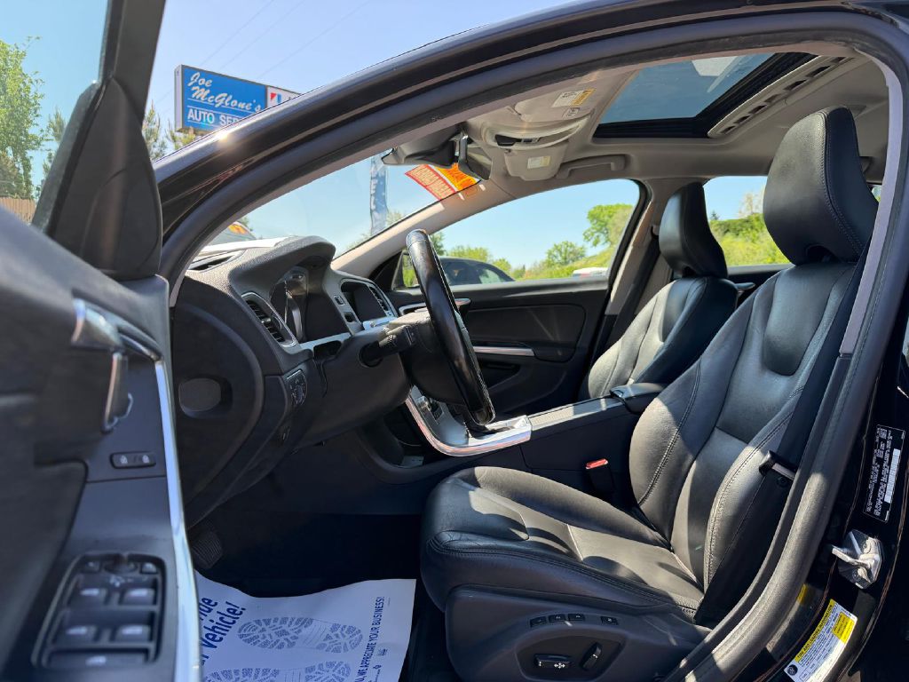 Photo 12 of this VOLVO V60