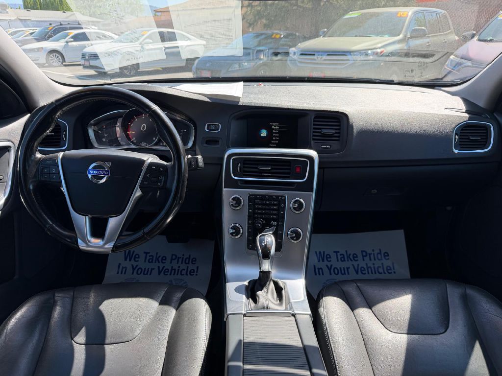 Photo 16 of this VOLVO V60