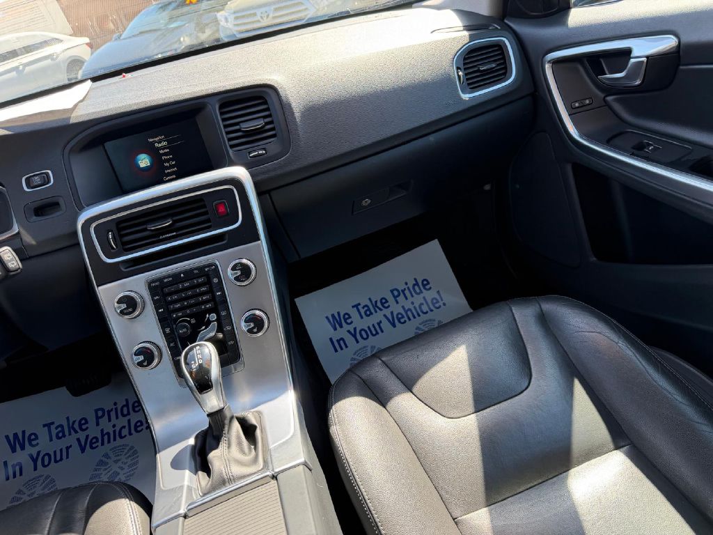 Photo 21 of this VOLVO V60