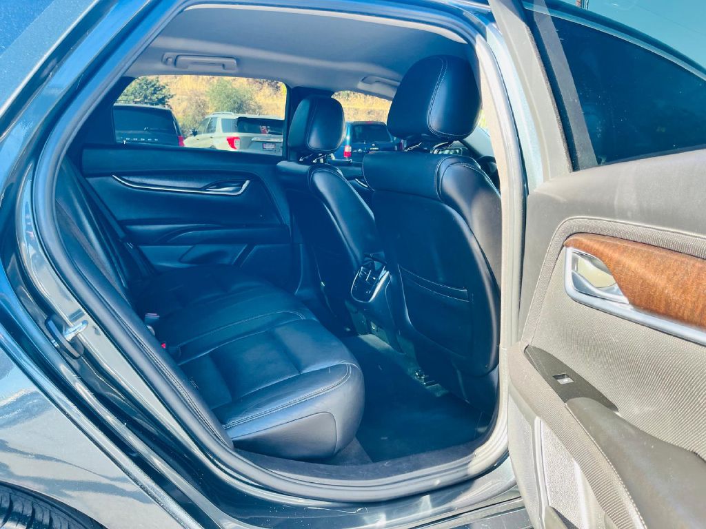 Photo 15 of this CADILLAC XTS