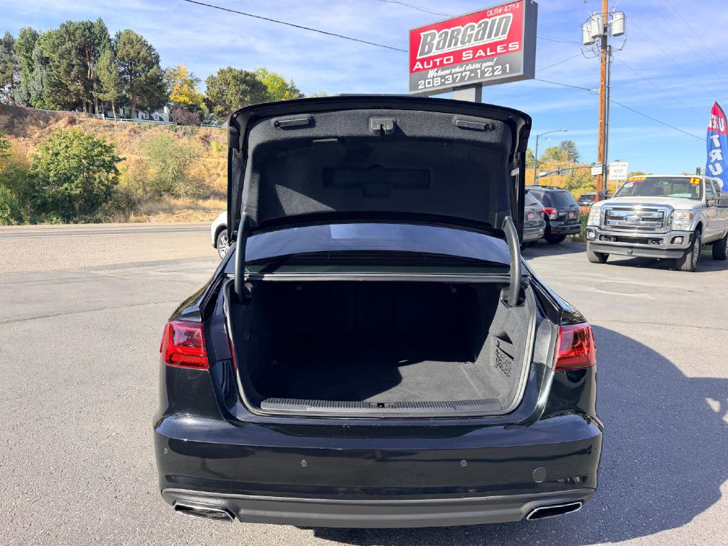 Photo 11 of this AUDI A6