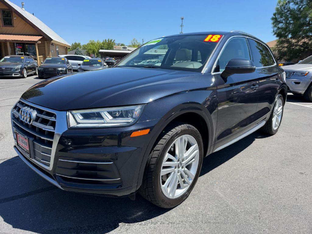 Photo 3 of this AUDI Q5