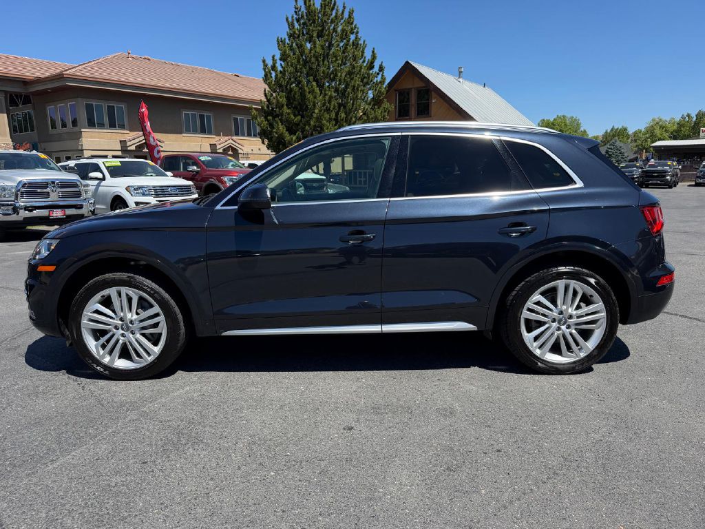 Photo 4 of this AUDI Q5
