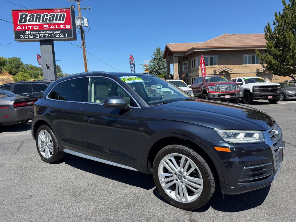 Photo 9 of this AUDI Q5