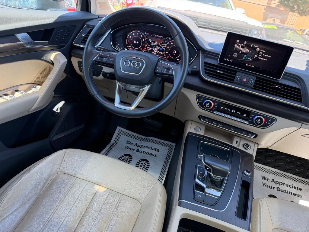 Photo 20 of this AUDI Q5