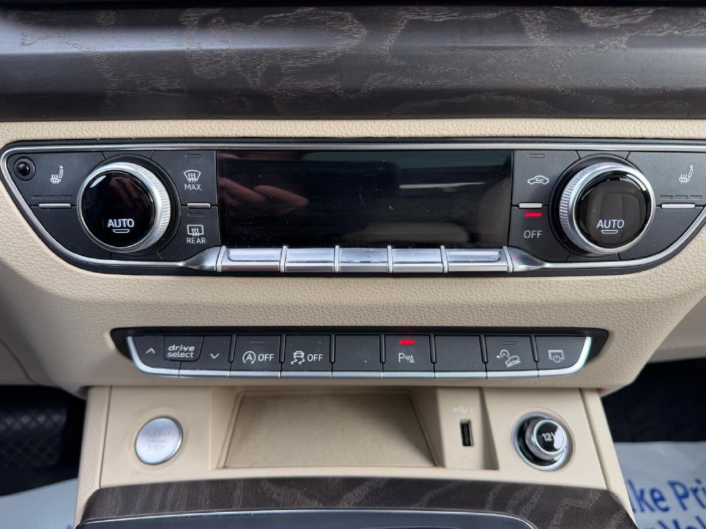 Photo 23 of this AUDI Q5