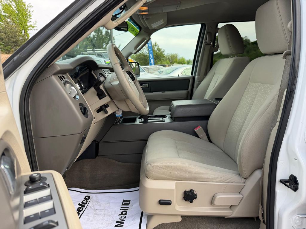 Photo 12 of this FORD EXPEDITION