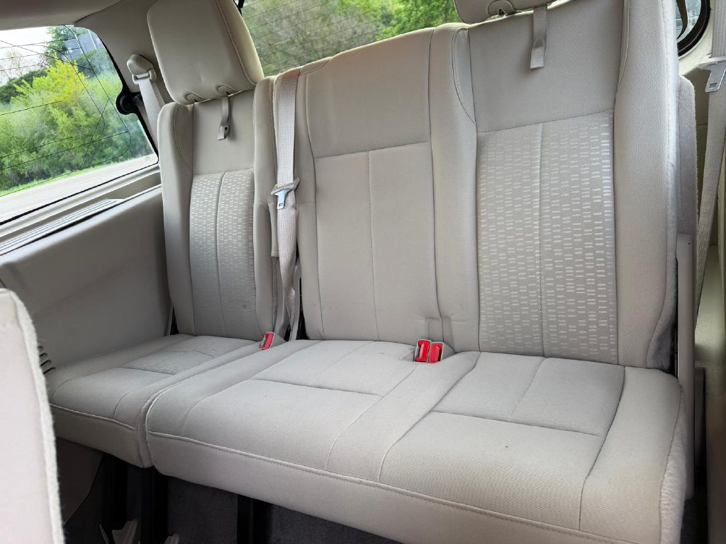 Photo 14 of this FORD EXPEDITION