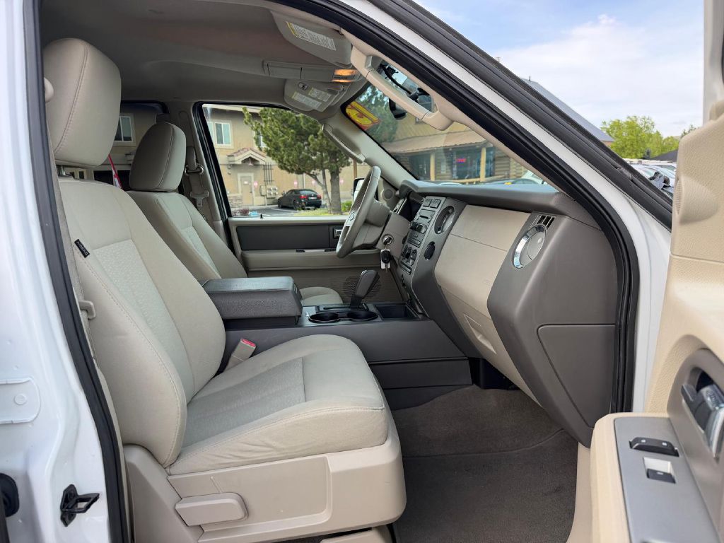 Photo 15 of this FORD EXPEDITION