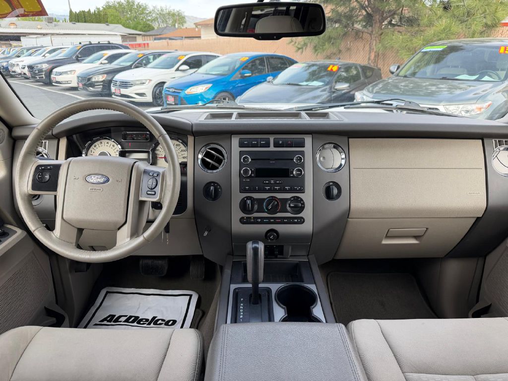 Photo 19 of this FORD EXPEDITION