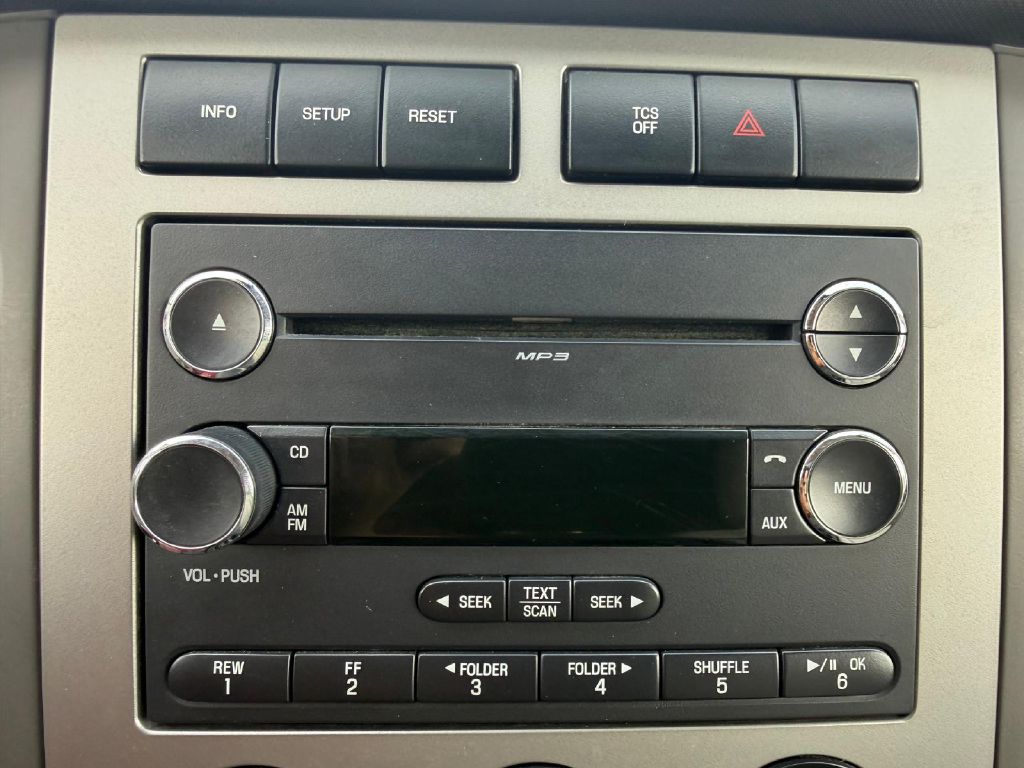 Photo 28 of this FORD EXPEDITION
