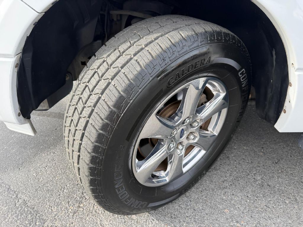 Photo 38 of this FORD EXPEDITION