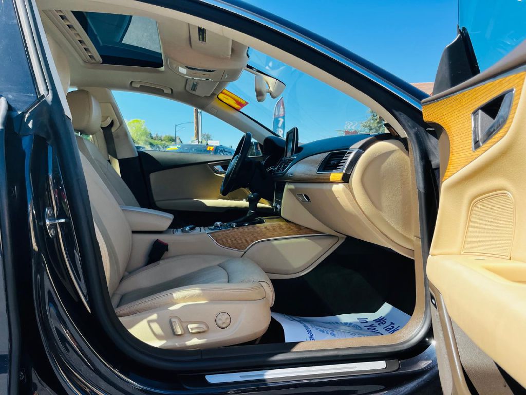 Photo 14 of this AUDI A7