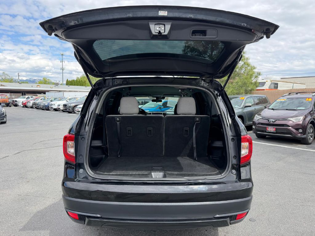 Photo 11 of this HONDA PILOT