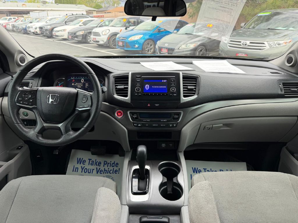 Photo 18 of this HONDA PILOT