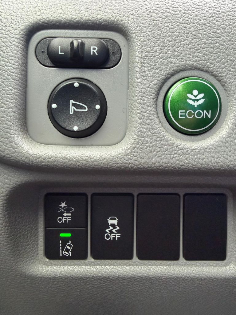 Photo 27 of this HONDA PILOT