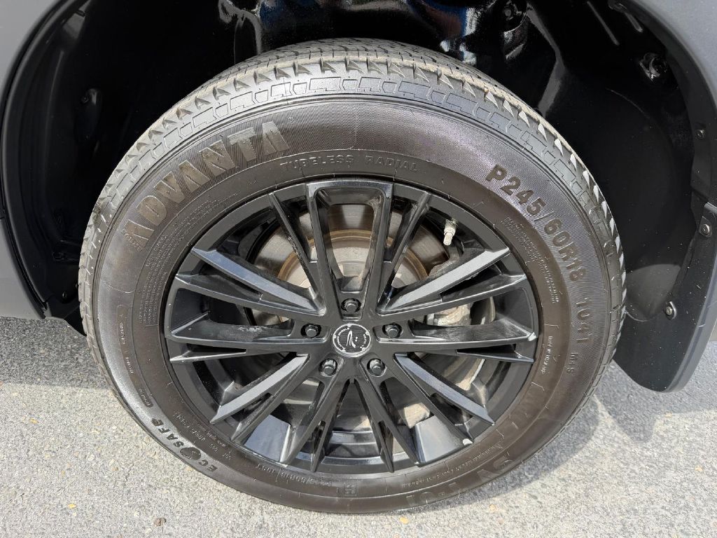 Photo 33 of this HONDA PILOT