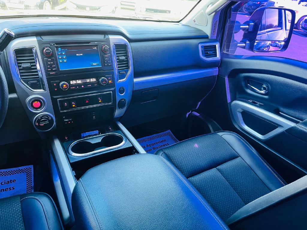 Photo 21 of this NISSAN TITAN