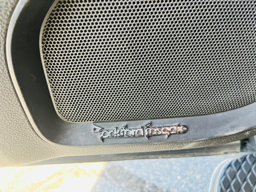 Photo 23 of this NISSAN TITAN