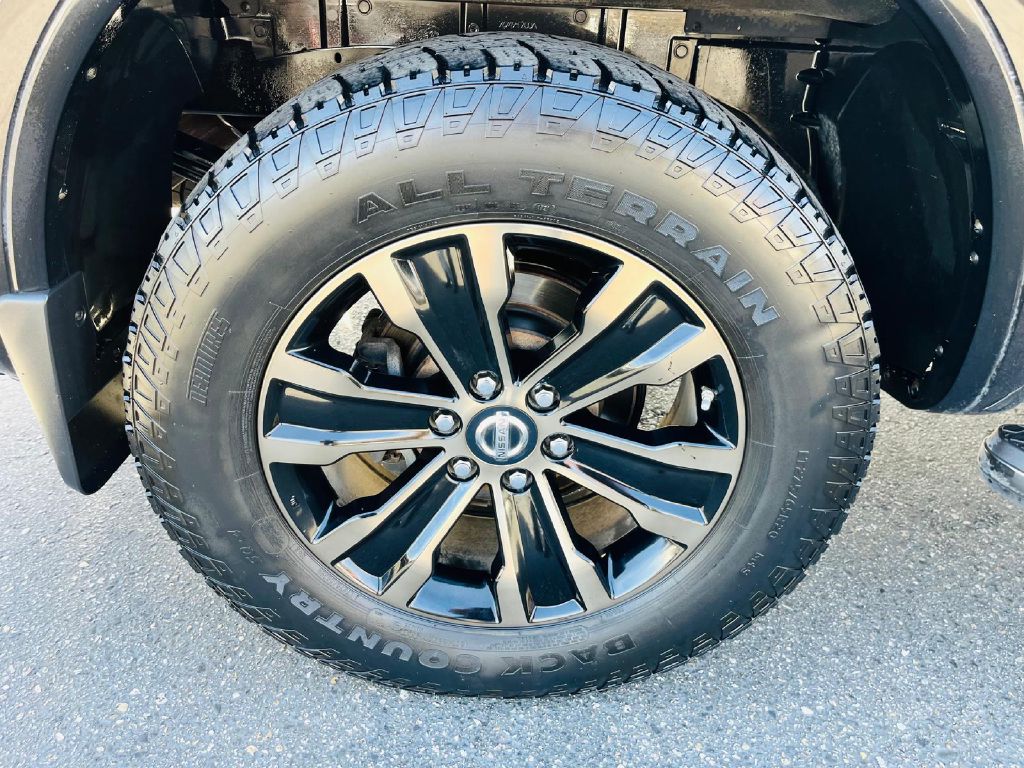 Photo 36 of this NISSAN TITAN