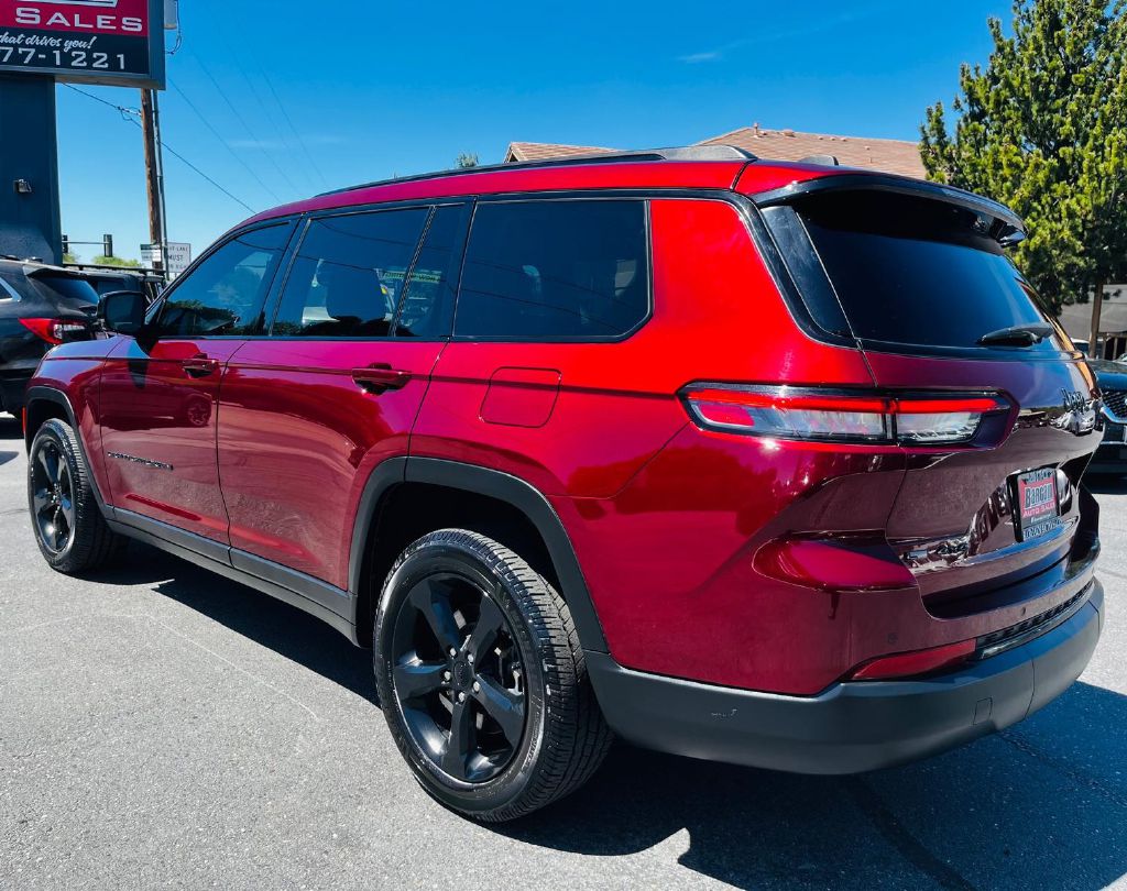 Photo 5 of this JEEP GRAND CHEROKEE