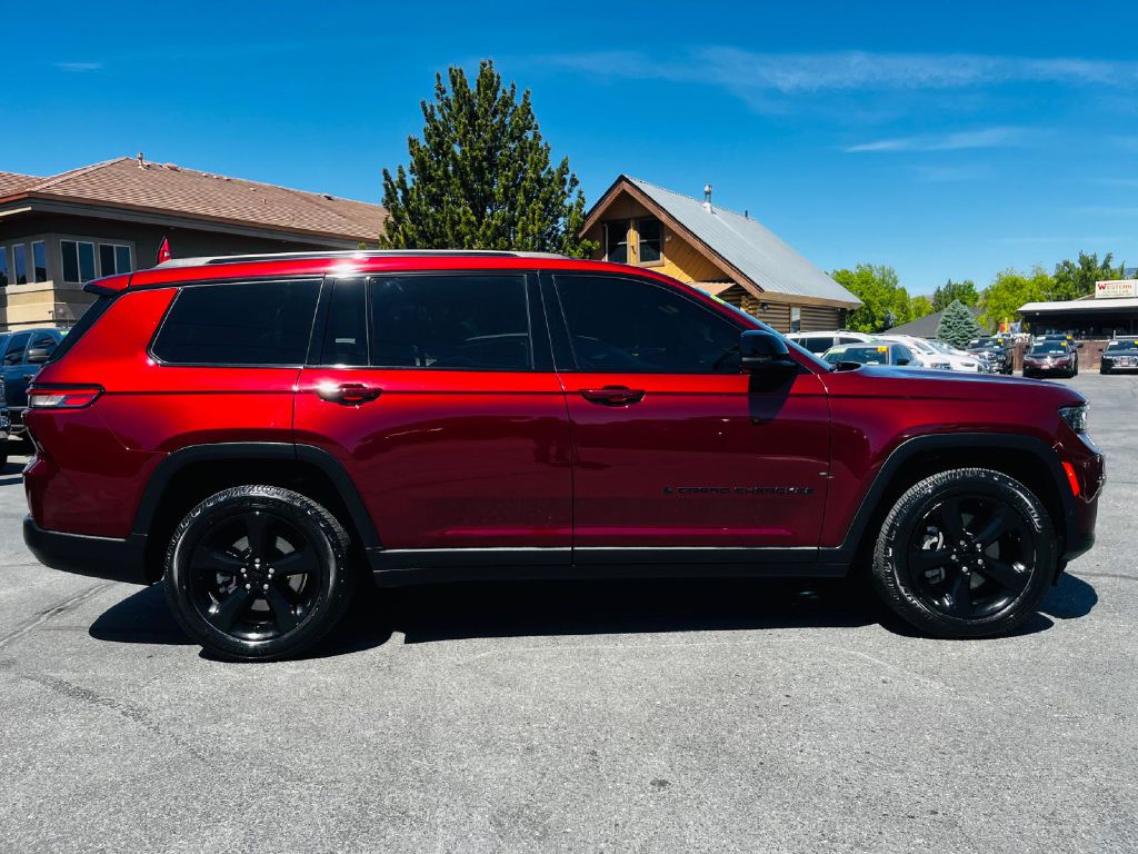 Photo 8 of this JEEP GRAND CHEROKEE