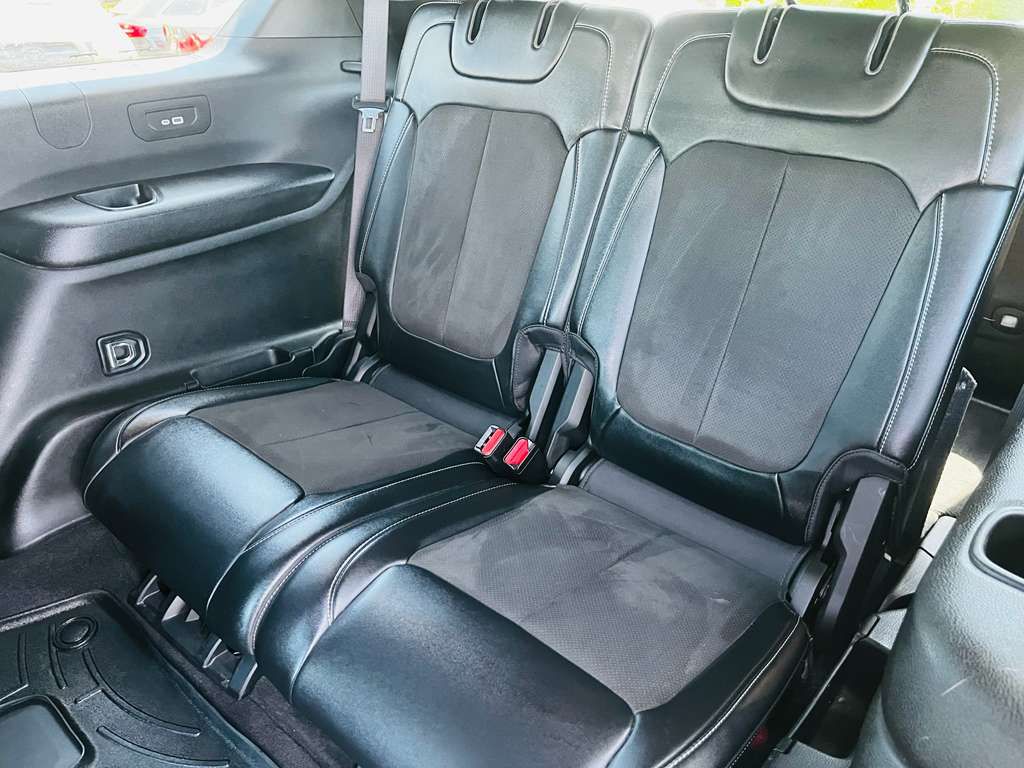 Photo 16 of this JEEP GRAND CHEROKEE