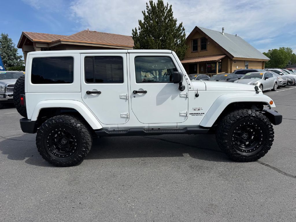 Photo 8 of this JEEP WRANGLER UNLIMI