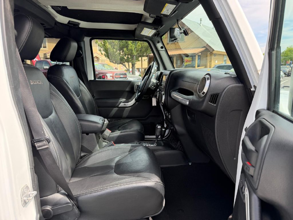 Photo 14 of this JEEP WRANGLER UNLIMI
