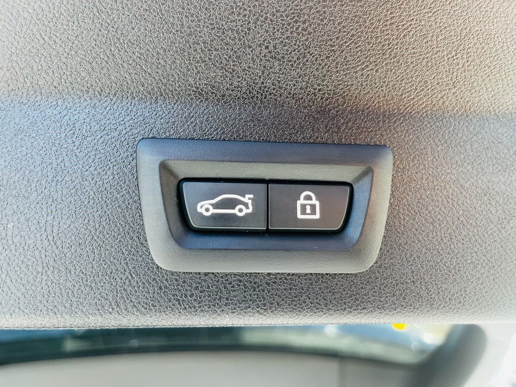 Photo 11 of this BMW X3