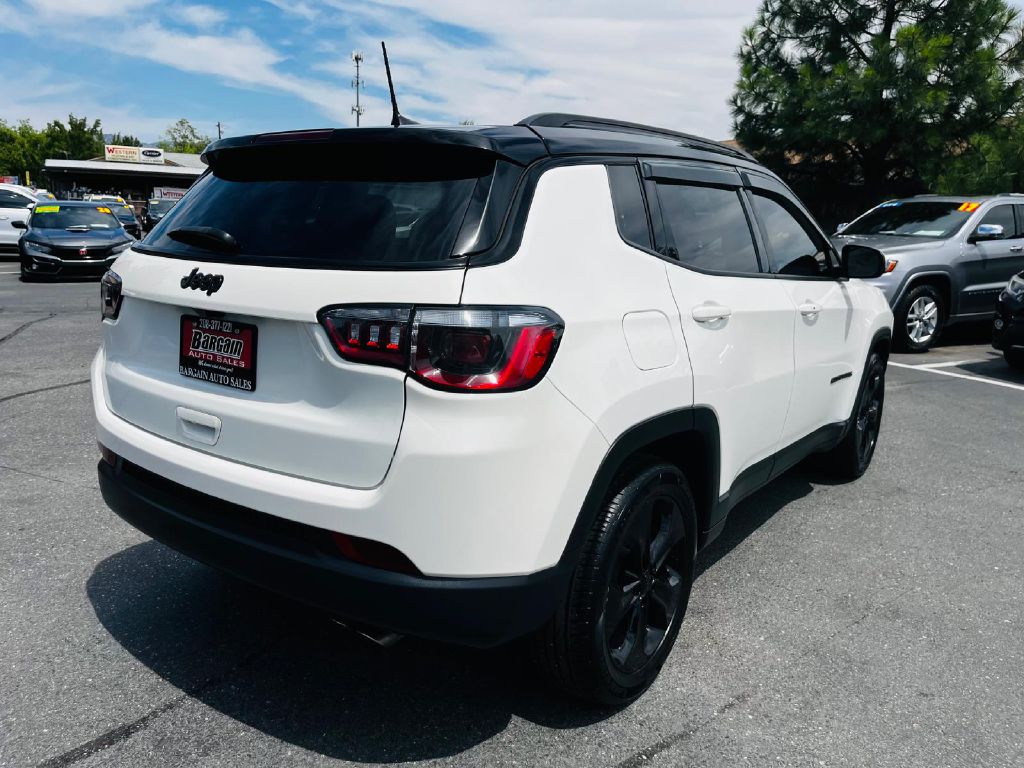 Photo 7 of this JEEP COMPASS