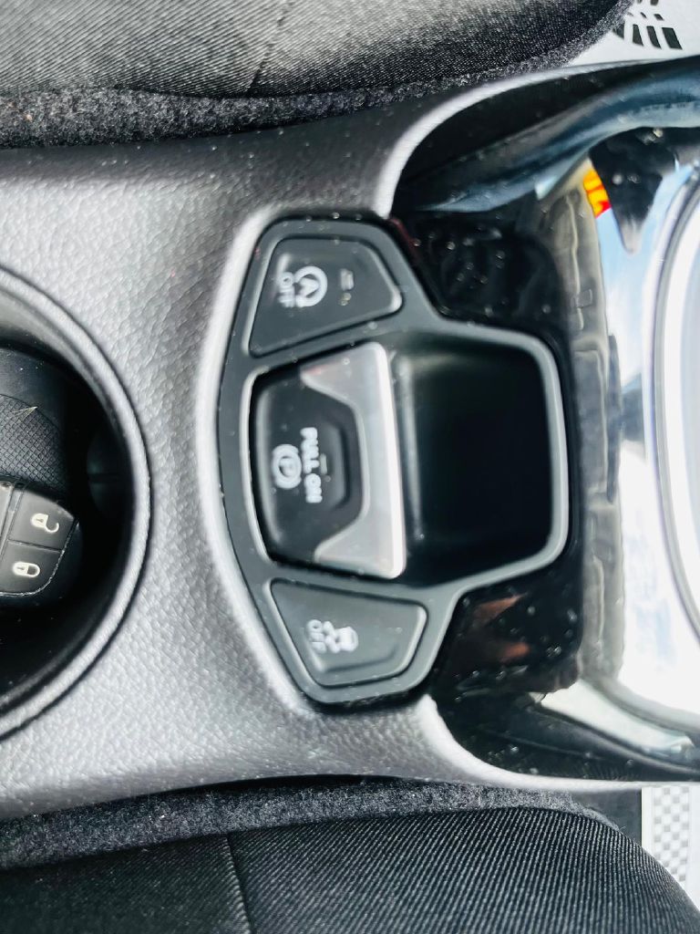 Photo 26 of this JEEP COMPASS