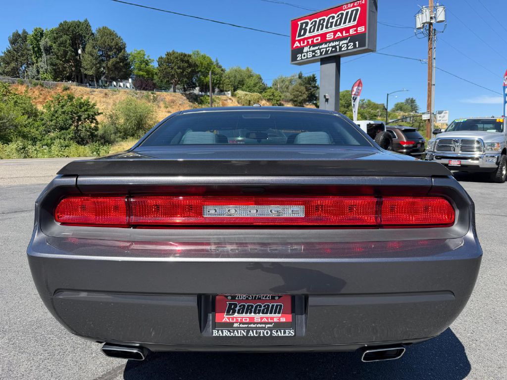 Photo 6 of this DODGE CHALLENGER