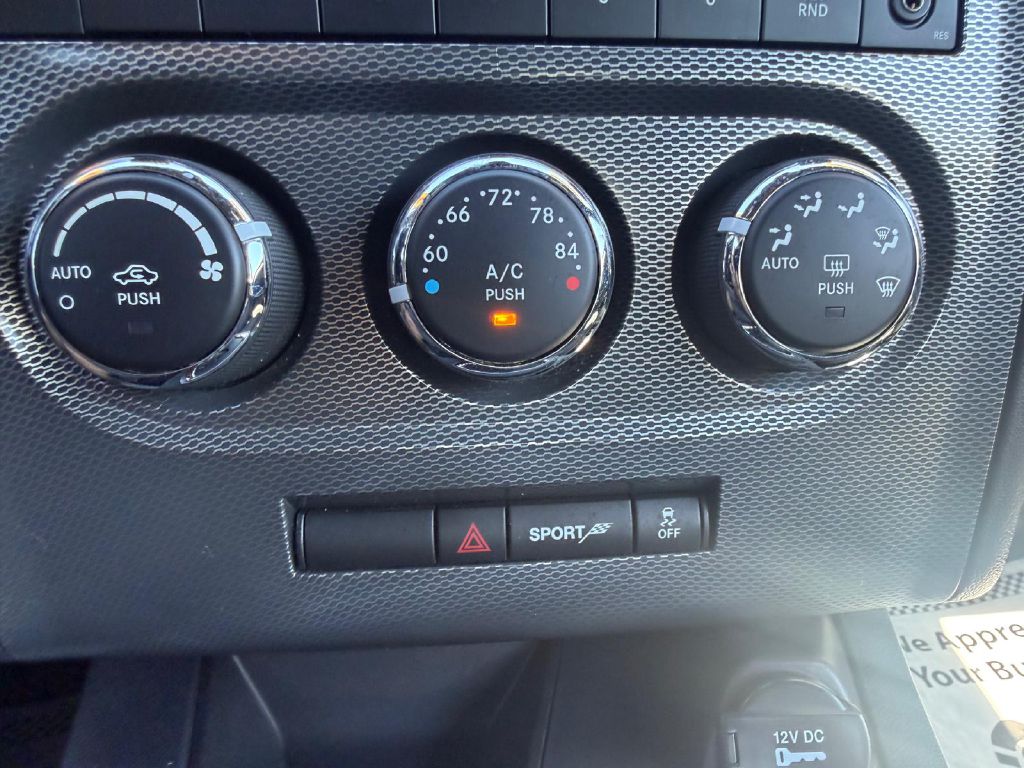 Photo 23 of this DODGE CHALLENGER