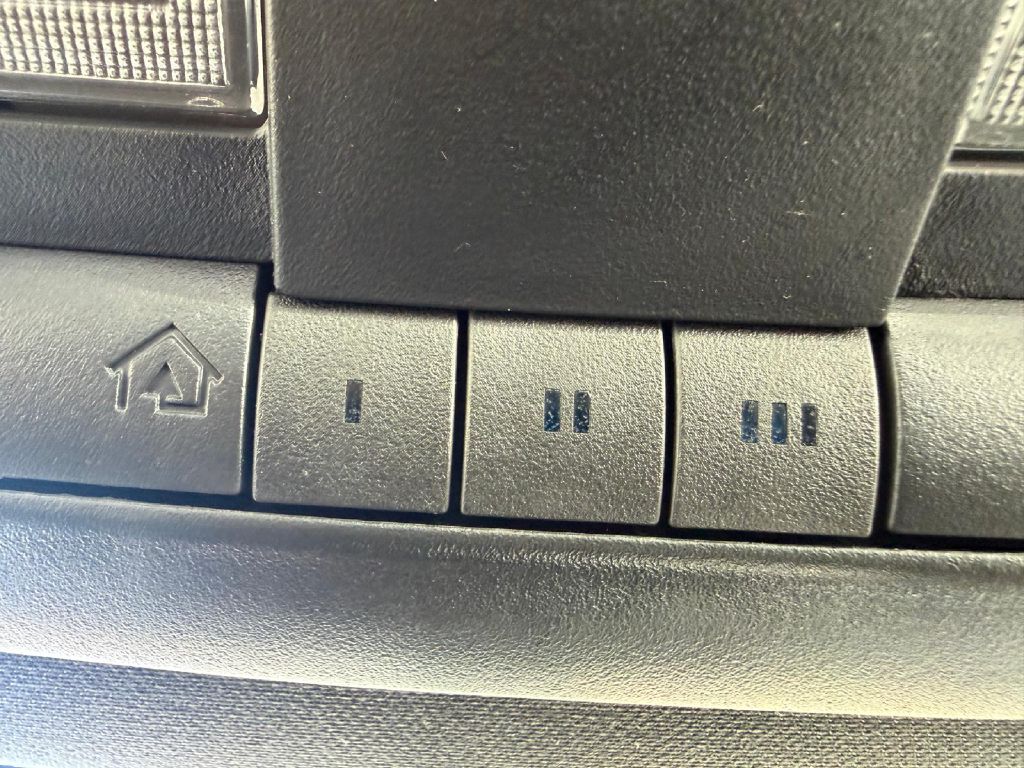 Photo 30 of this DODGE CHALLENGER