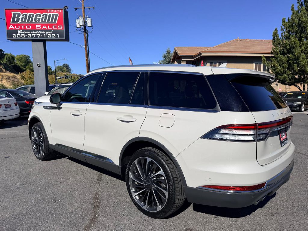 Photo 5 of this LINCOLN AVIATOR