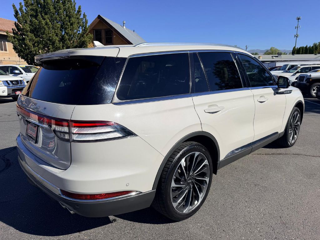Photo 7 of this LINCOLN AVIATOR