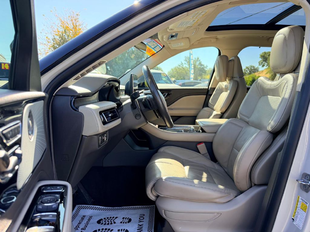 Photo 12 of this LINCOLN AVIATOR