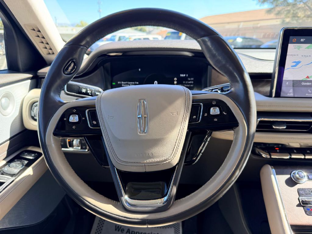 Photo 22 of this LINCOLN AVIATOR