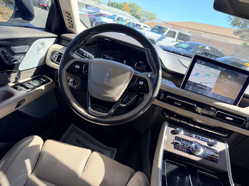 Photo 24 of this LINCOLN AVIATOR