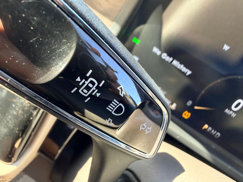 Photo 36 of this LINCOLN AVIATOR