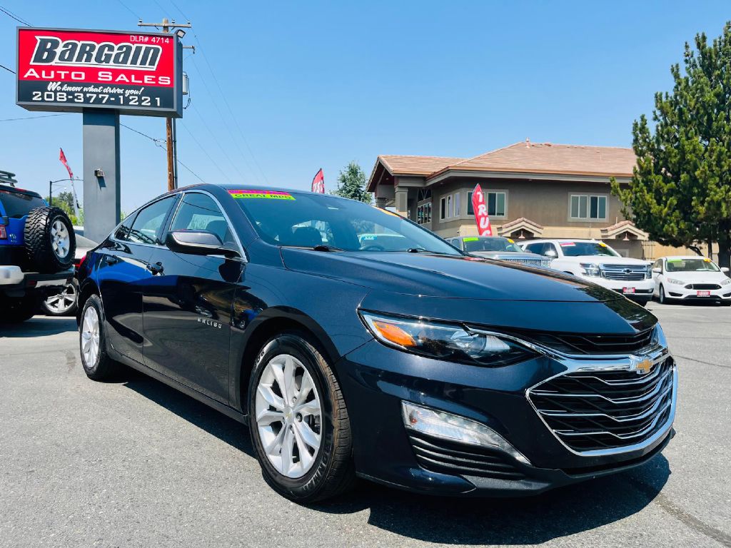 Photo 9 of this CHEVROLET MALIBU