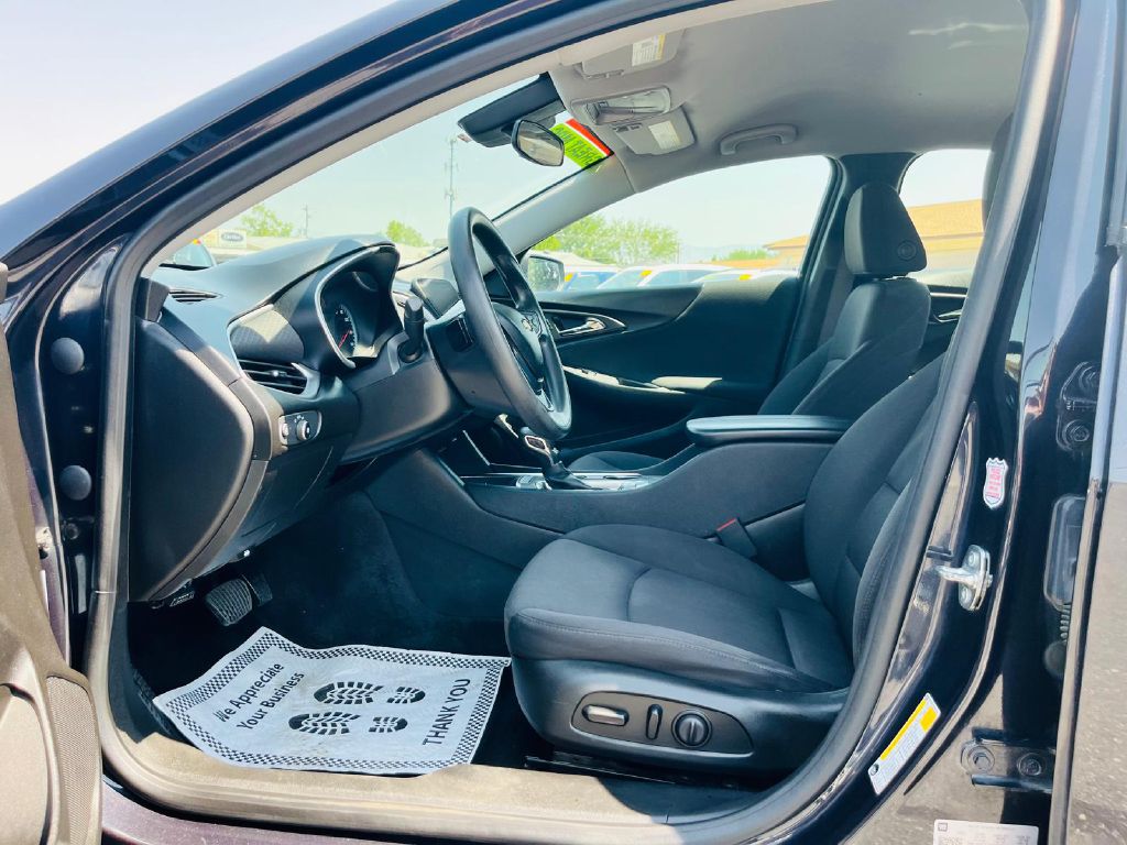 Photo 12 of this CHEVROLET MALIBU