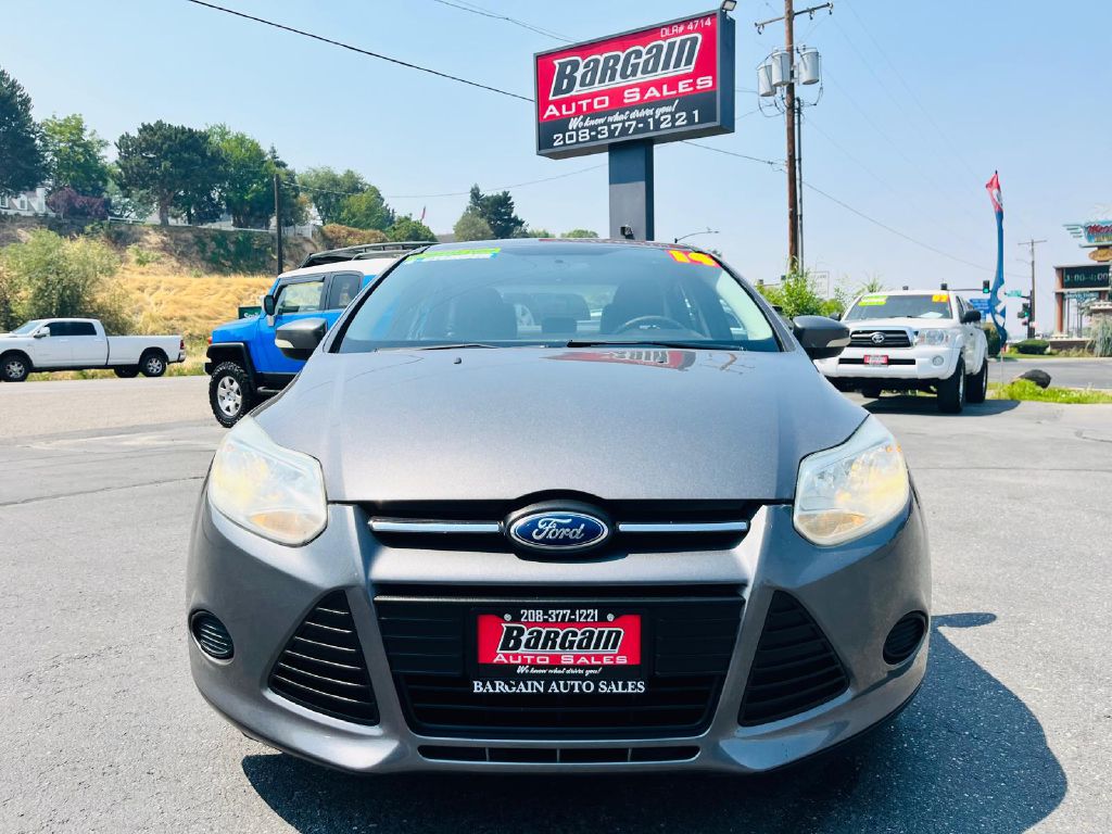 Photo 2 of this FORD FOCUS