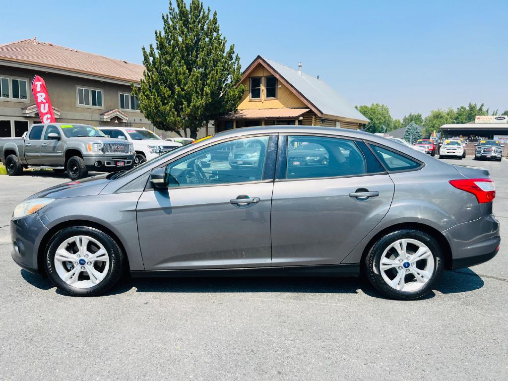 Photo 4 of this FORD FOCUS