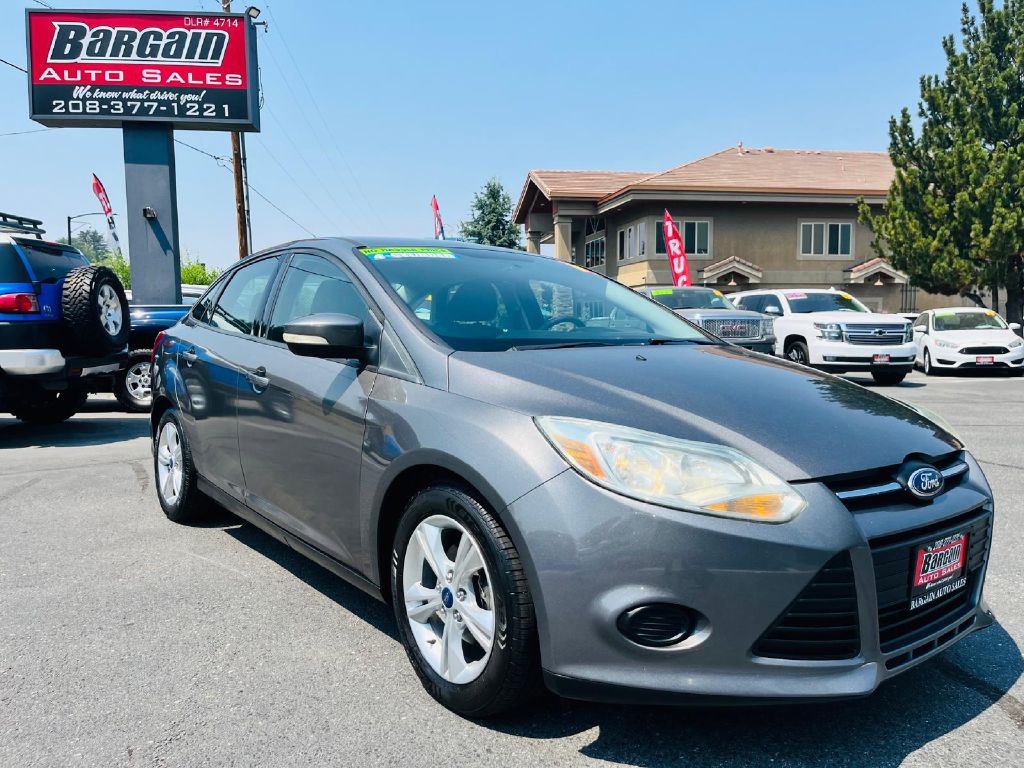 Photo 9 of this FORD FOCUS