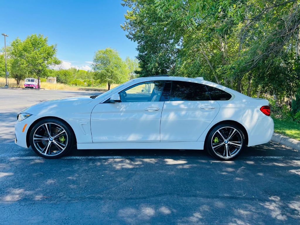Photo 4 of this BMW 4 SERIES