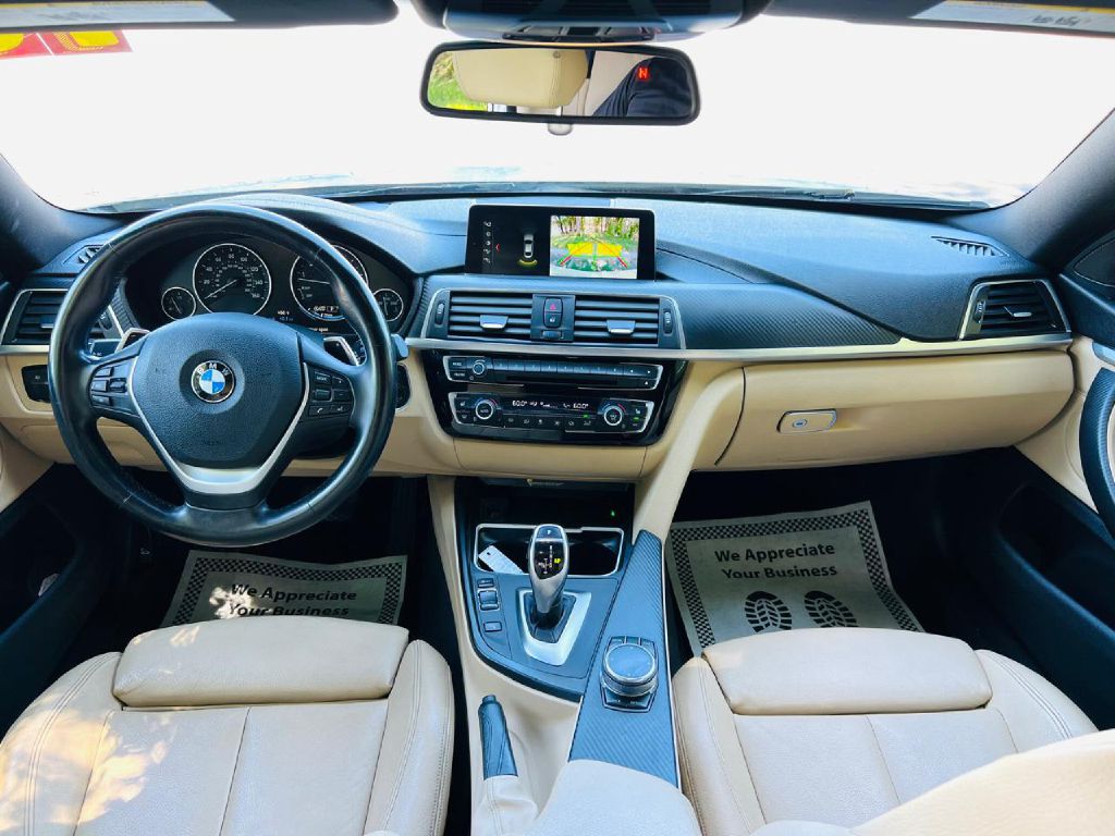 Photo 19 of this BMW 4 SERIES